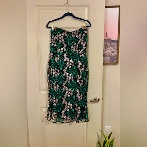 Black and Green Embroidered Floral Strapless Midi Dress Size L NWT